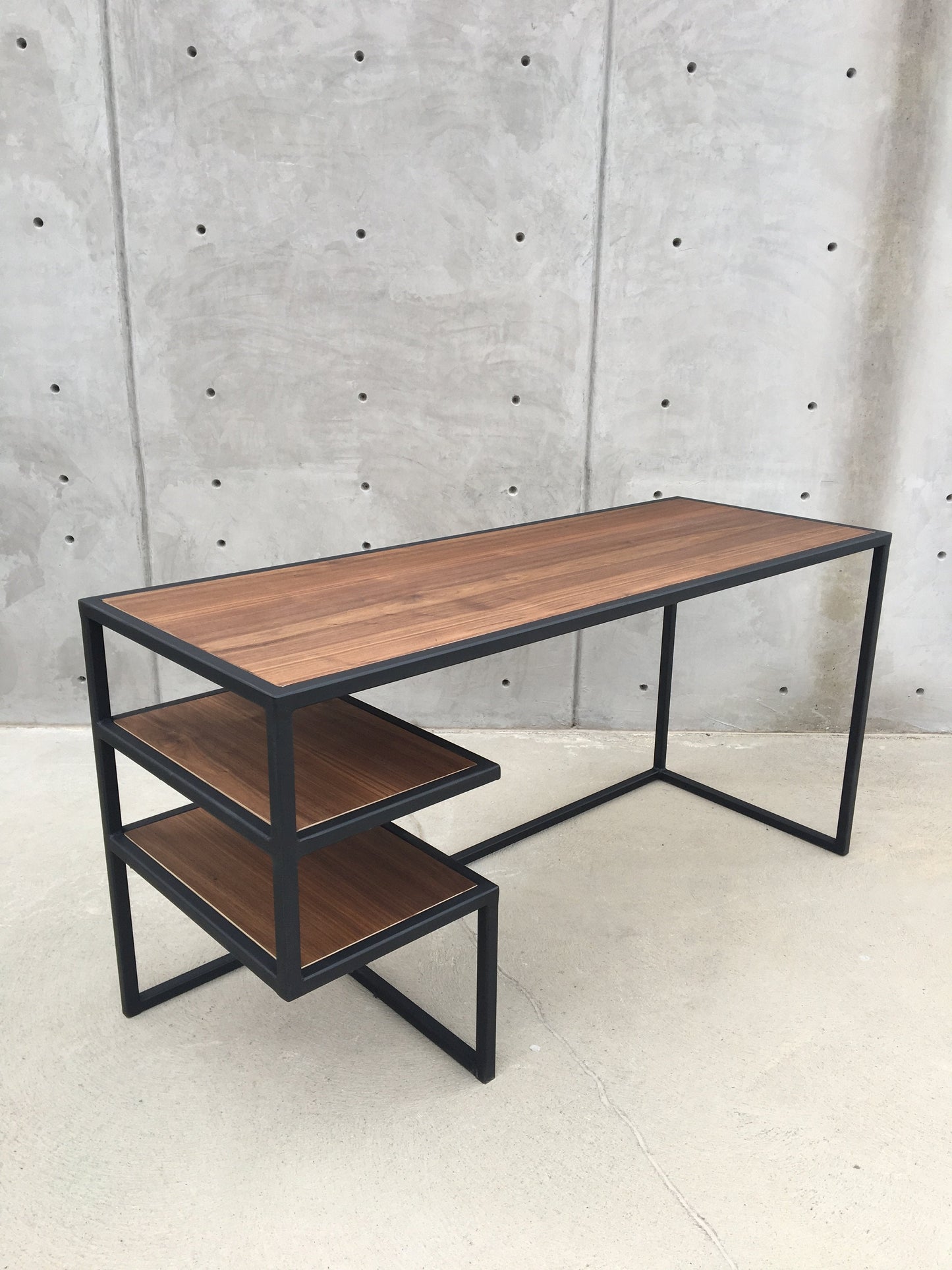 Dali Industrial-Style Handcrafted Desk